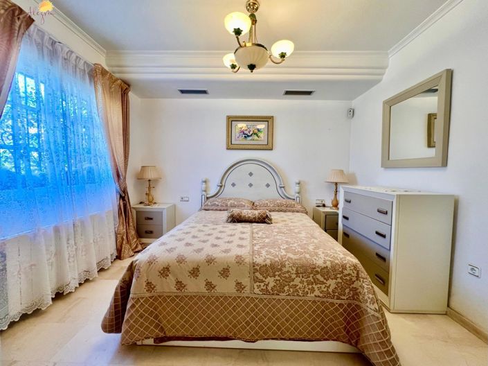 Image No.45-3 Bed Villa for sale