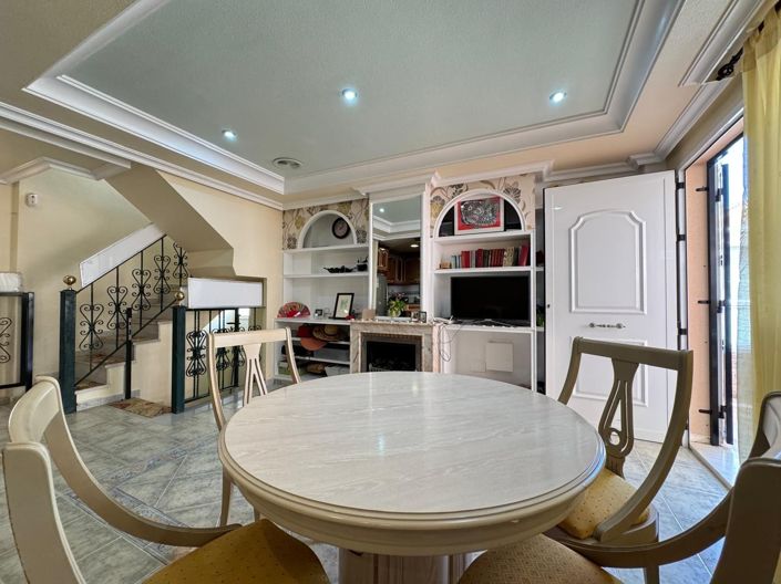 Image No.20-3 Bed House for sale