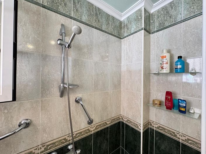 Image No.29-3 Bed House for sale