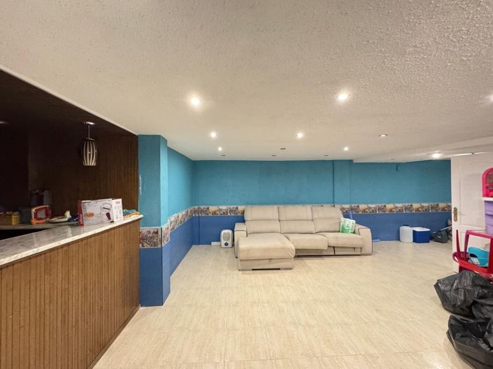 Image No.36-3 Bed House for sale
