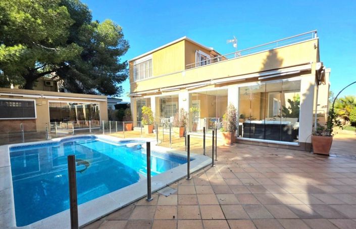 Image No.2-5 Bed House for sale
