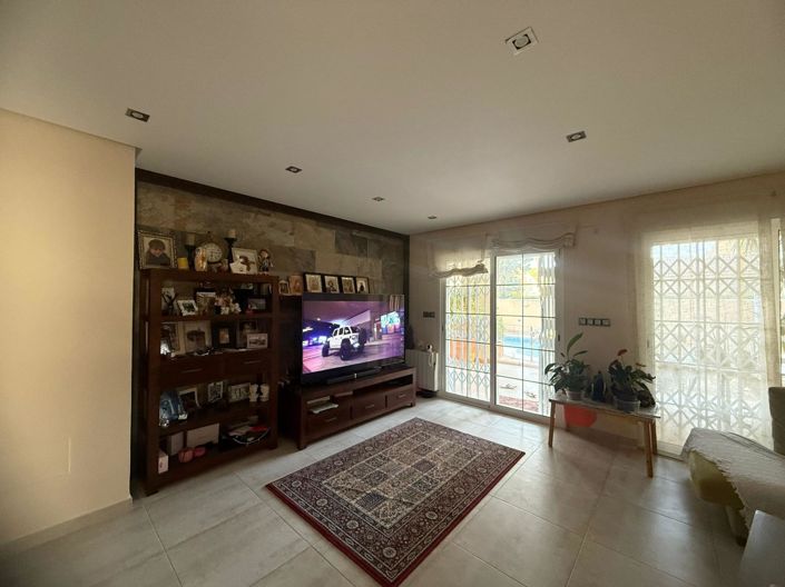 Image No.29-5 Bed House for sale