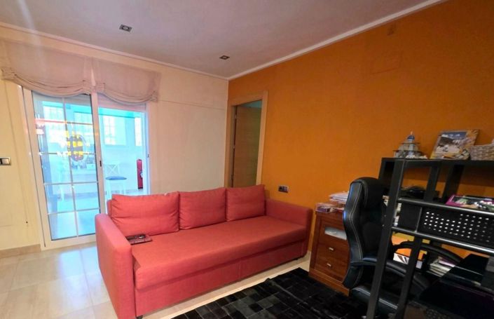 Image No.32-5 Bed House for sale