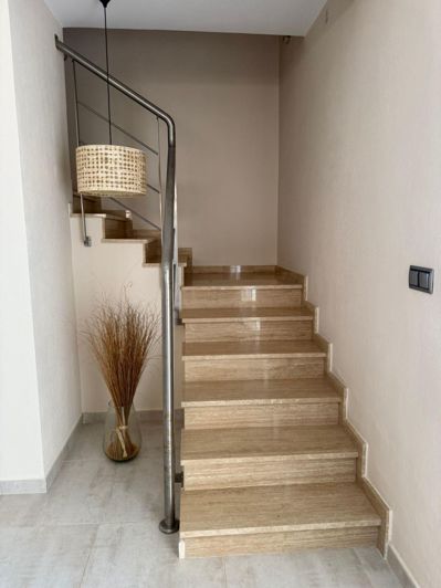 Image No.42-5 Bed House for sale