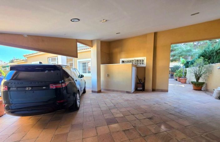 Image No.45-5 Bed House for sale