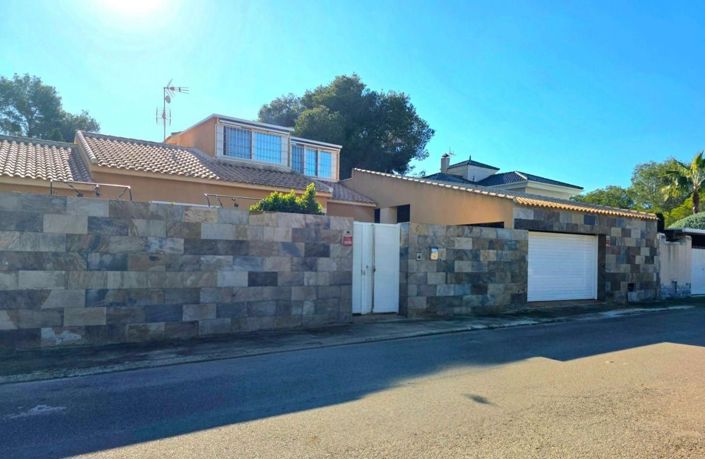 Image No.48-5 Bed House for sale