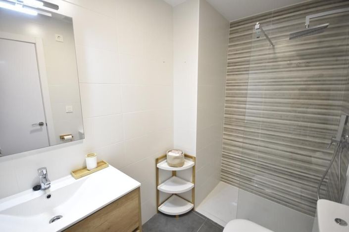 Image No.10-3 Bed Apartment for sale