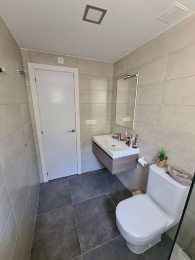 Image No.20-3 Bed Apartment for sale