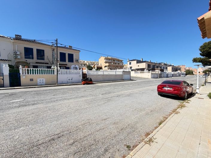 Image No.37-3 Bed House for sale