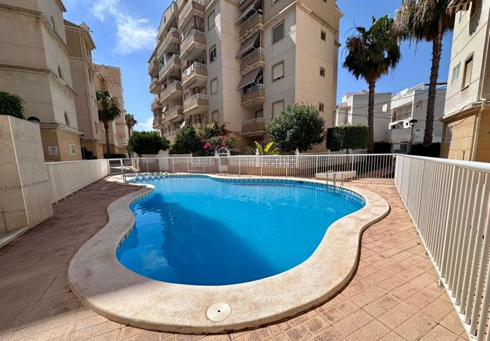 Image No.3-Appartement de 2 chambres à vendre à Torrevieja