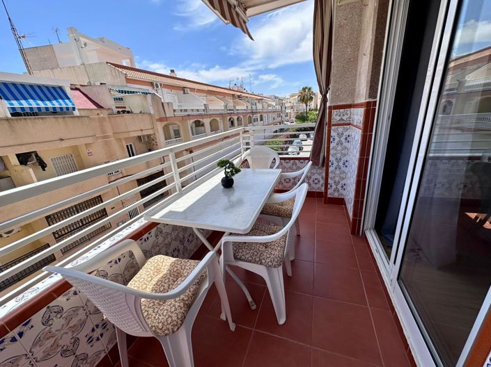 Image No.5-Appartement de 2 chambres à vendre à Torrevieja