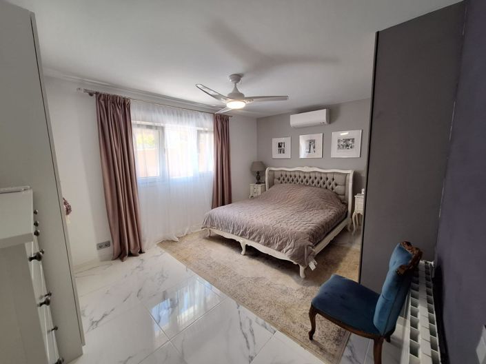 Image No.10-3 Bed Villa for sale