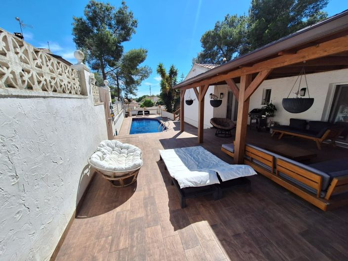Image No.2-3 Bed Villa for sale