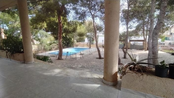 Image No.23-6 Bed Villa for sale
