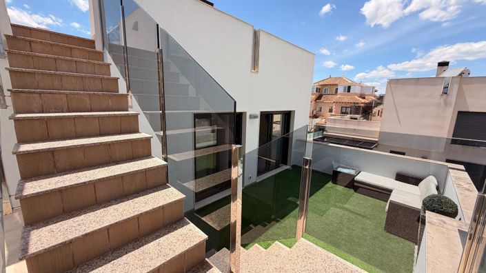 Image No.37-Villa de 5 chambres à vendre à Torrevieja