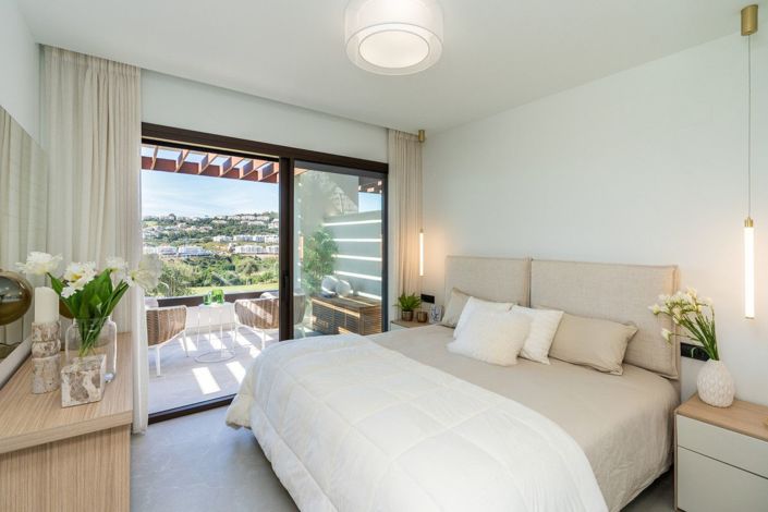 Image No.15-3 Bed House for sale