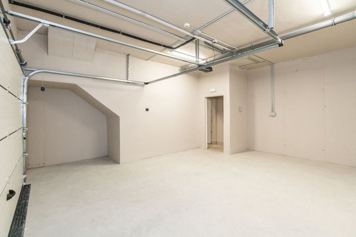 Image No.22-3 Bed House for sale