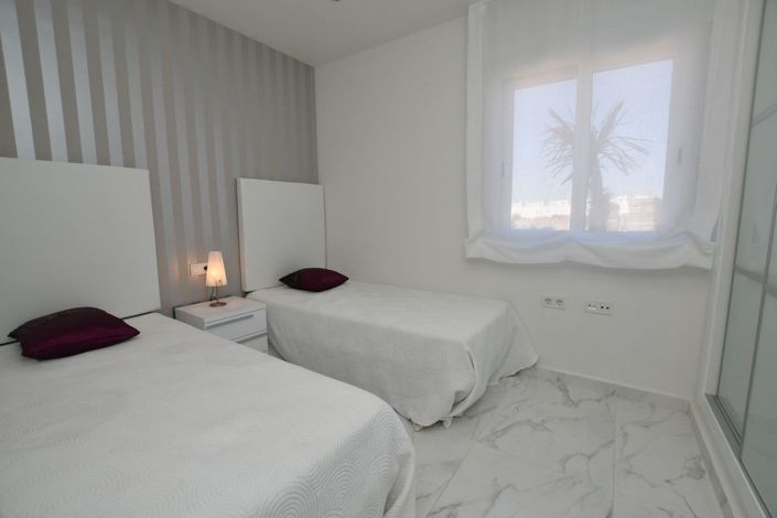 Image No.10-2 Bed Villa for sale
