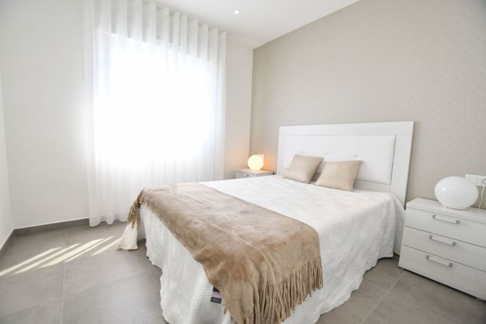 Image No.6-2 Bed Villa for sale