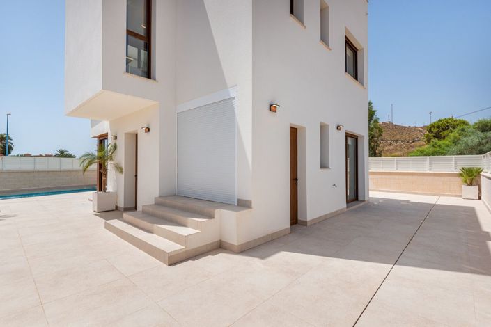 Image No.37-3 Bed Villa for sale