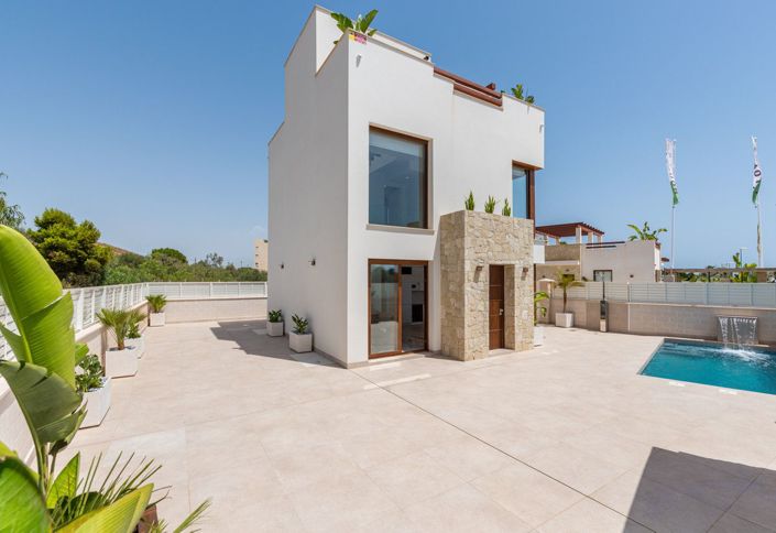 Image No.38-3 Bed Villa for sale