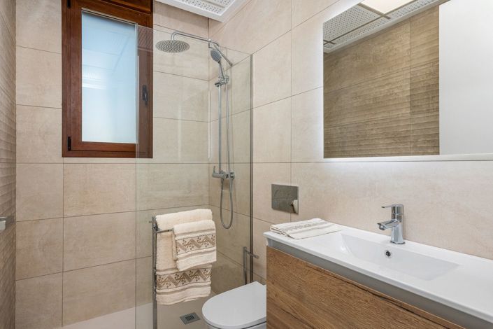 Image No.45-3 Bed Villa for sale