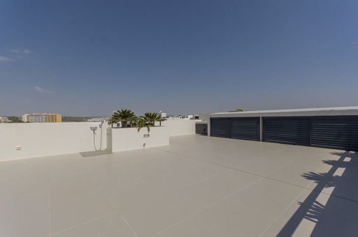 Image No.25-6 Bed Villa for sale