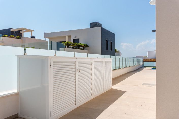 Image No.47-6 Bed Villa for sale