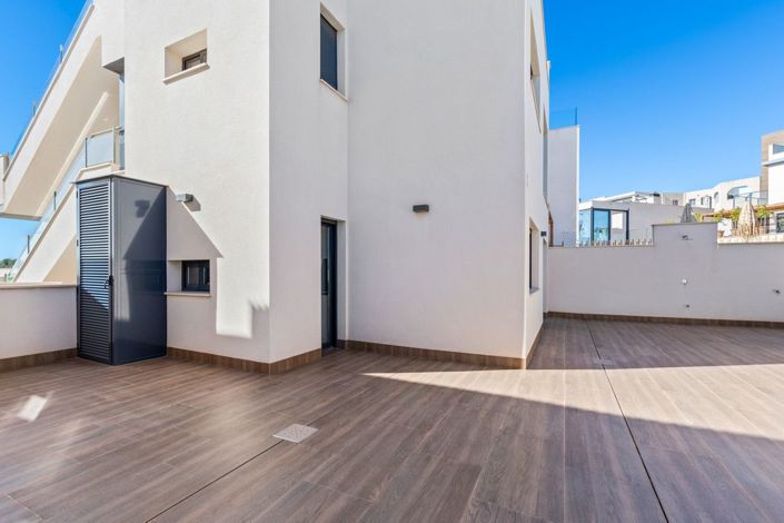 Image No.45-2 Bed Villa for sale