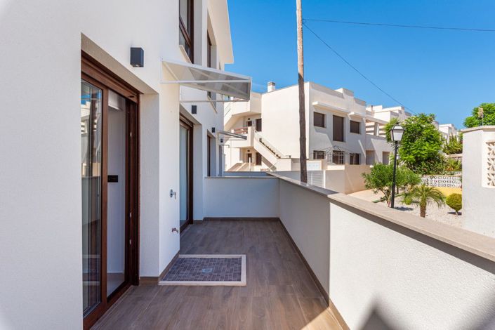 Image No.14-3 Bed Apartment for sale