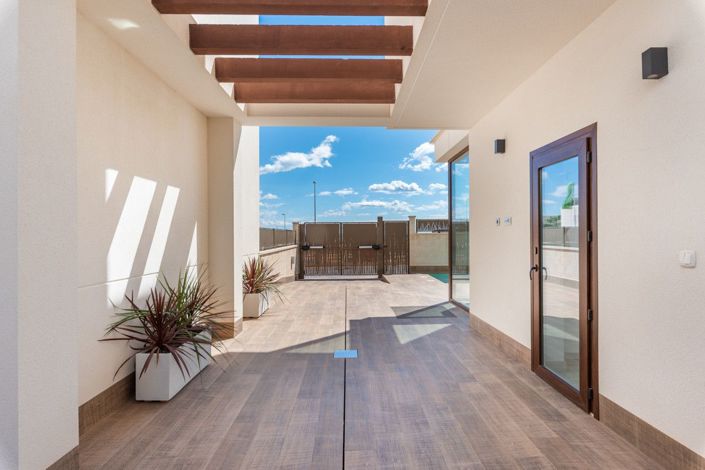 Image No.29-3 Bed Villa for sale