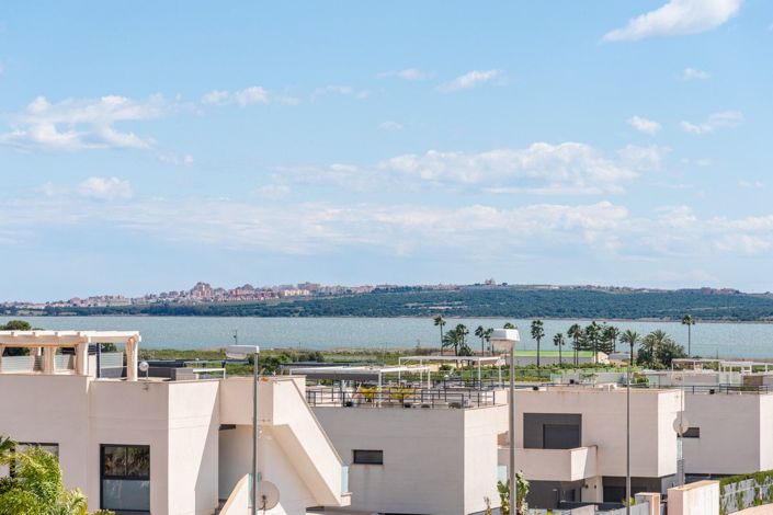 Image No.40-3 Bed Villa for sale