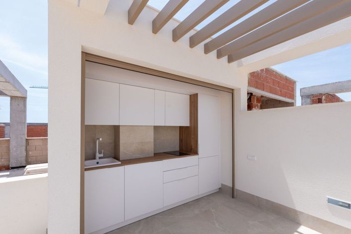 Image No.32-3 Bed House for sale