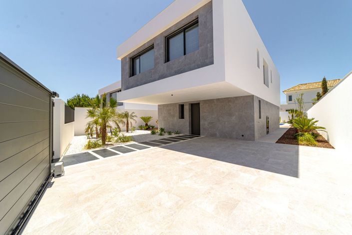 Image No.4-Villa de 4 chambres à vendre à Marbella