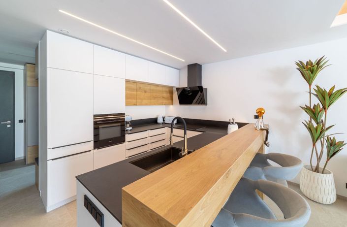 Image No.6-5 Bed Villa for sale
