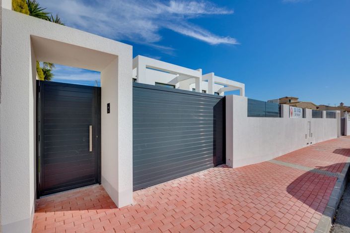 Image No.16-Villa de 4 chambres à vendre à Torrevieja