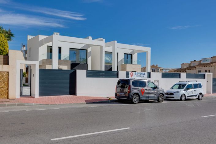 Image No.17-Villa de 4 chambres à vendre à Torrevieja