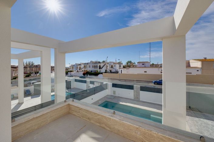 Image No.5-Villa de 4 chambres à vendre à Torrevieja