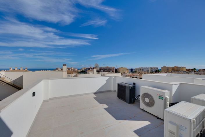 Image No.7-Villa de 4 chambres à vendre à Torrevieja