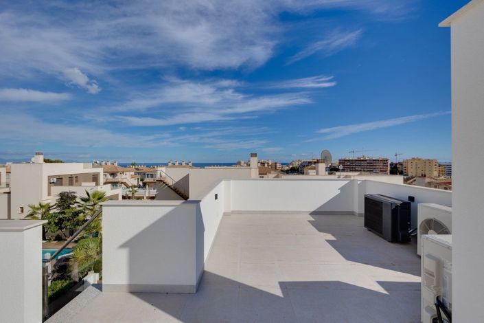 Image No.8-Villa de 4 chambres à vendre à Torrevieja