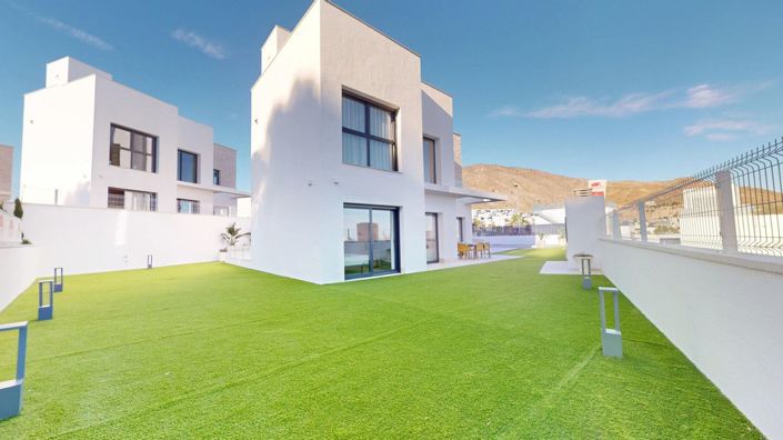 Image No.27-3 Bed Villa for sale