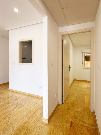 Image No.24-2 Bed Apartment for sale