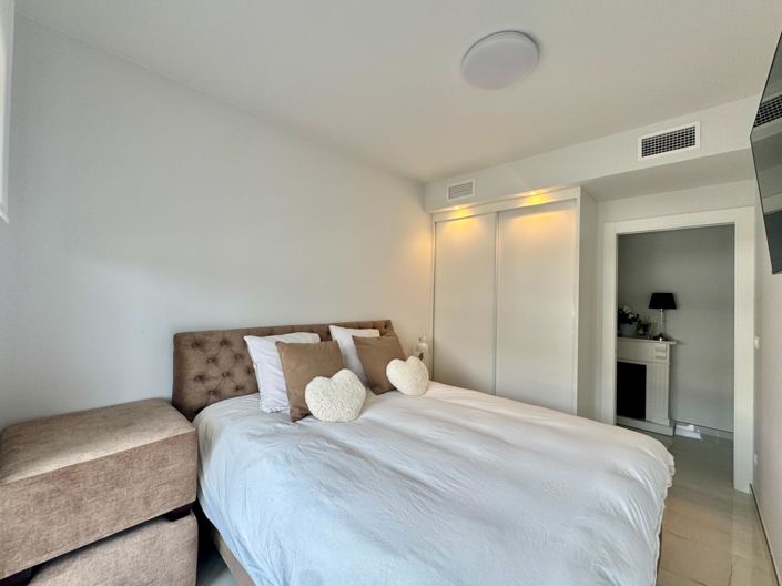 Image No.14-3 Bed Apartment for sale