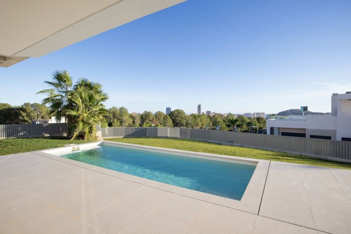 Image No.2-3 Bed Villa for sale