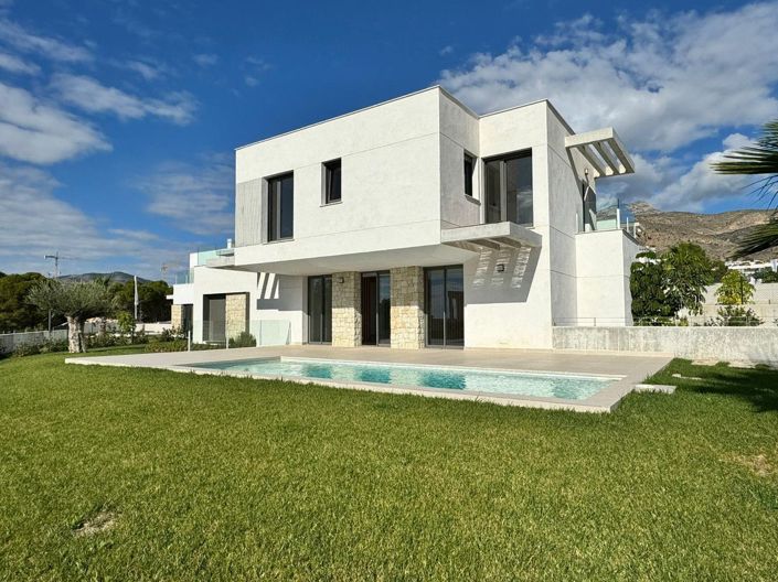 Image No.45-3 Bed Villa for sale
