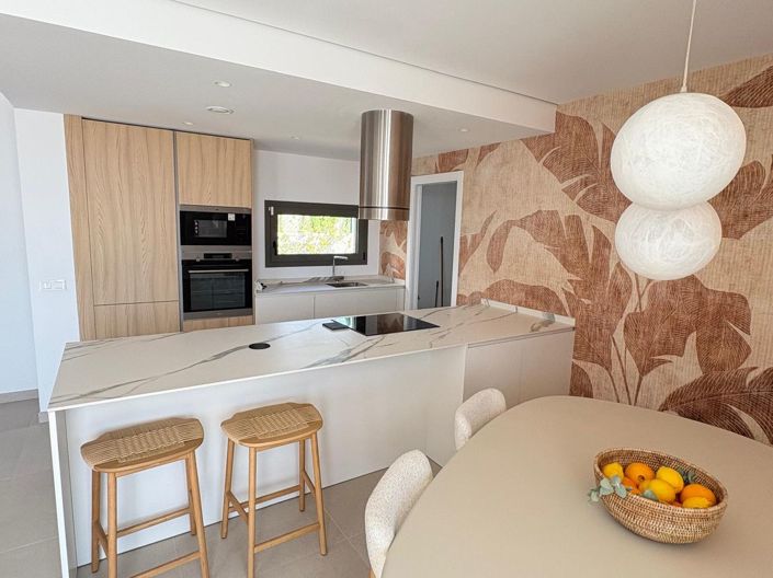 Image No.6-3 Bed Villa for sale