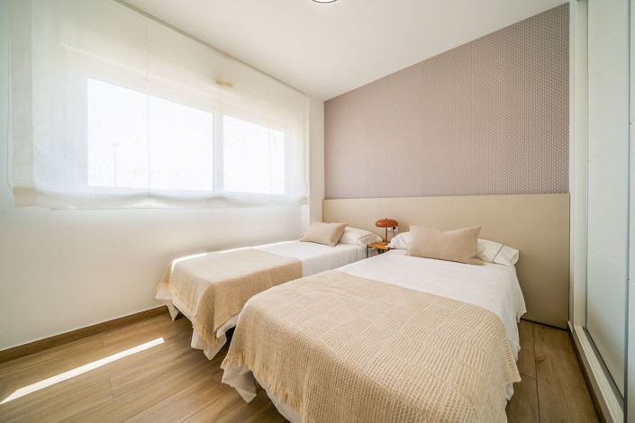 Image No.7-2 Bed Apartment for sale