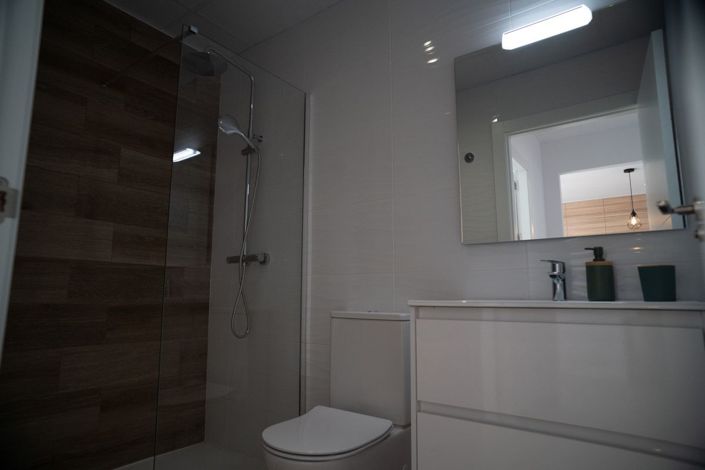 Image No.20-3 Bed Villa for sale