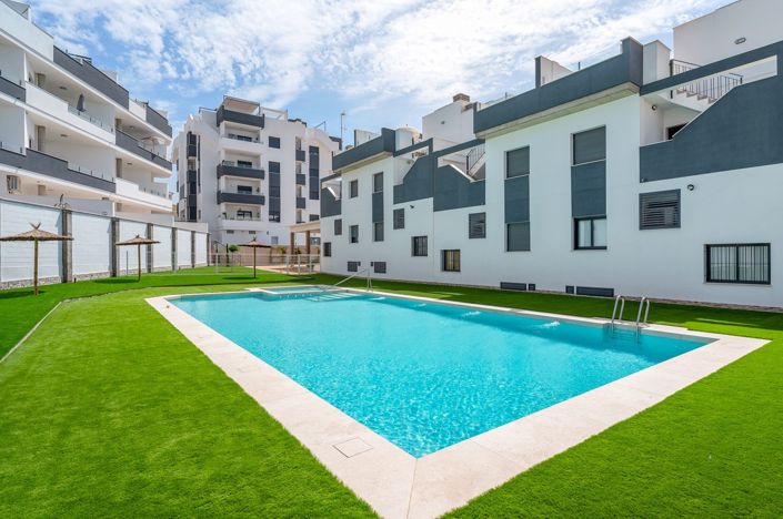 Image No.27-2 Bed Apartment for sale