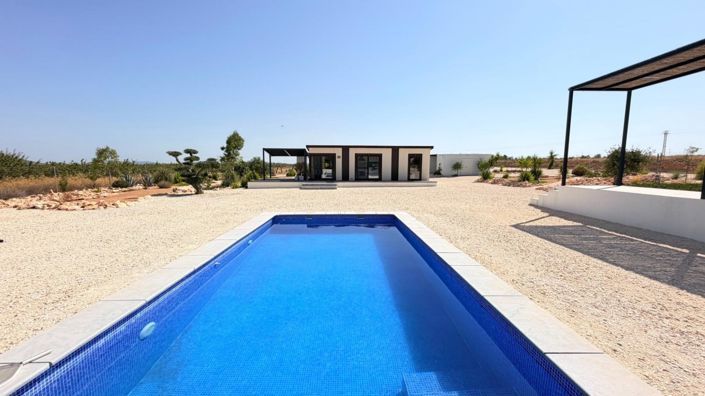 Image No.20-5 Bed Villa for sale